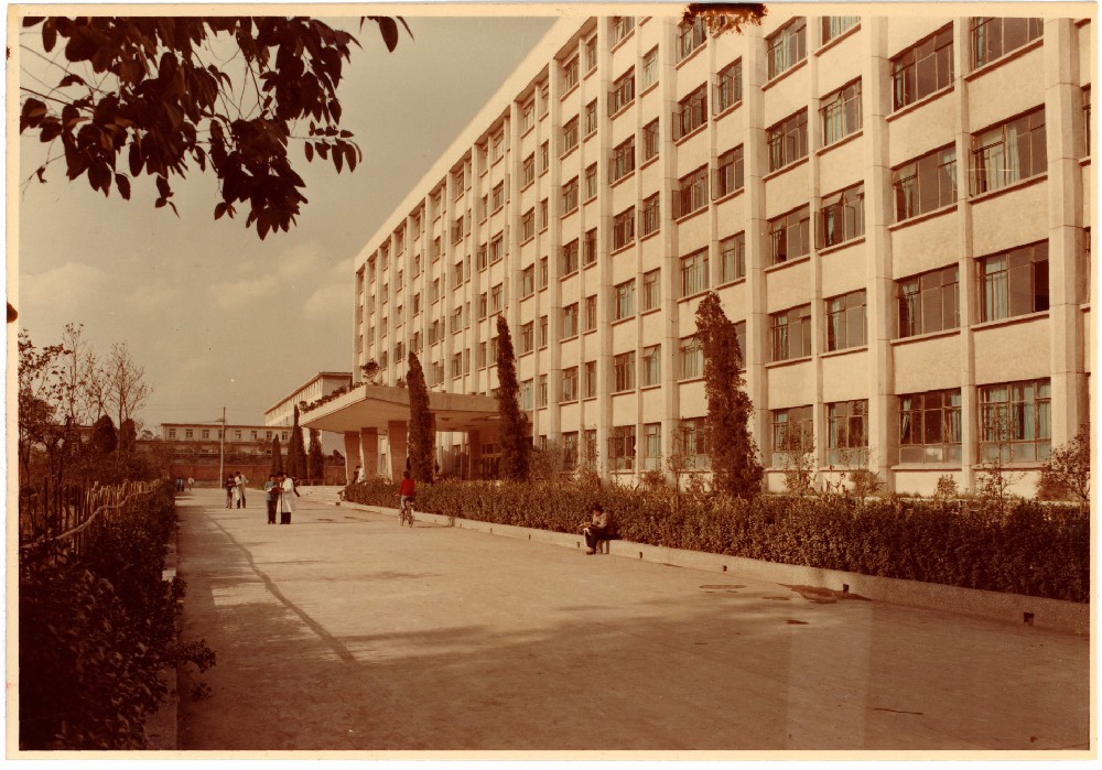 20世纪90年代学校校园