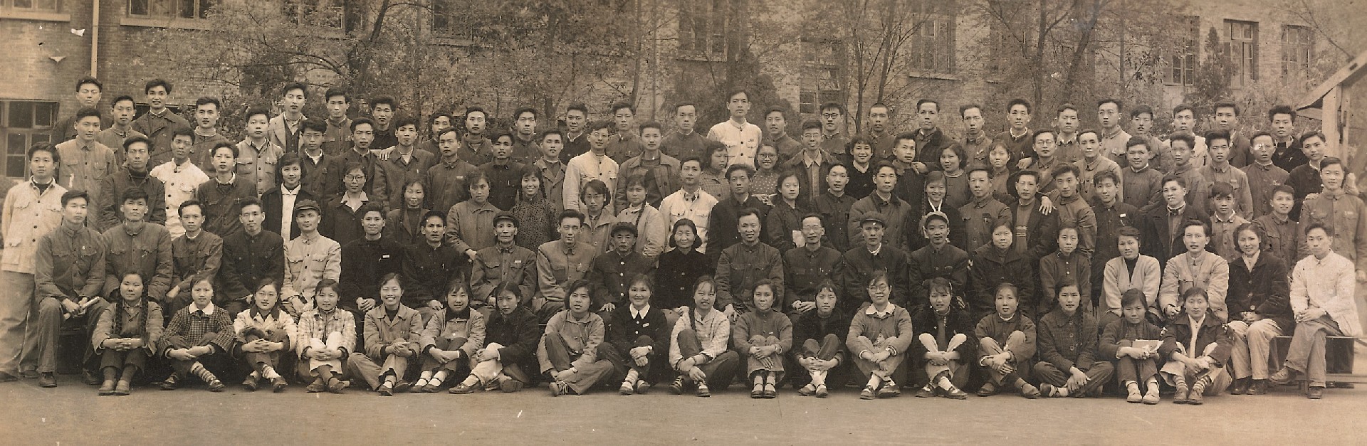 国际档案日│共赴时光之约 共忆青春年华 —— 往届毕业照征集