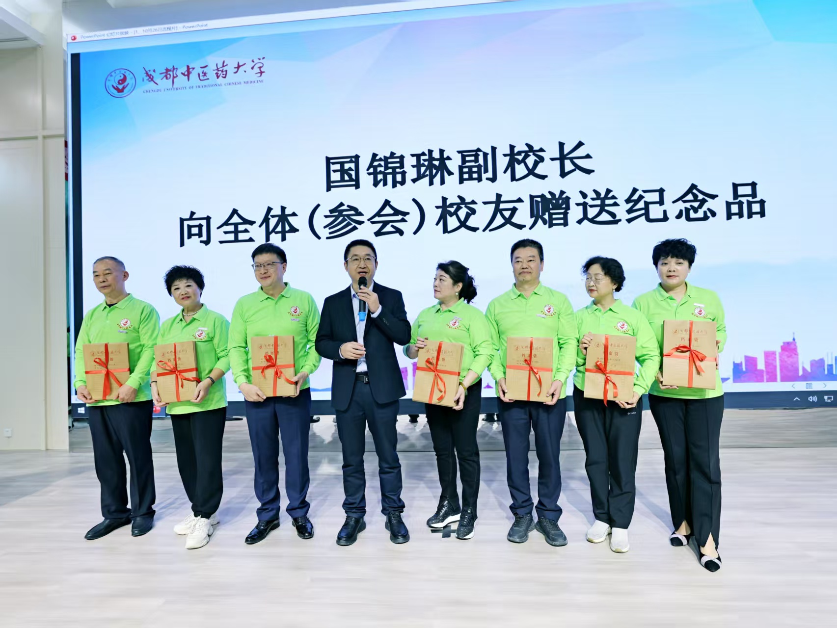 时光礼物，唤醒三十五年前的青春